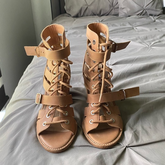 Steve Madden Heels - Picture 2 of 2